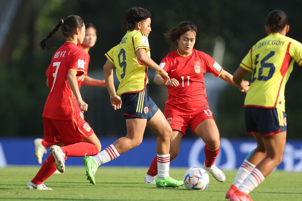 中国女足队员敢打敢拼,实力取得胜利的简单介绍 中国女足队员敢打敢拼,实力取得胜利的简单介绍