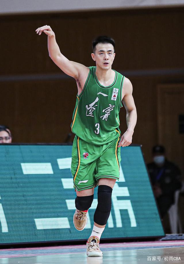 关键比赛中，风暴之眼打出自信操作，赢得实至名归的简单介绍