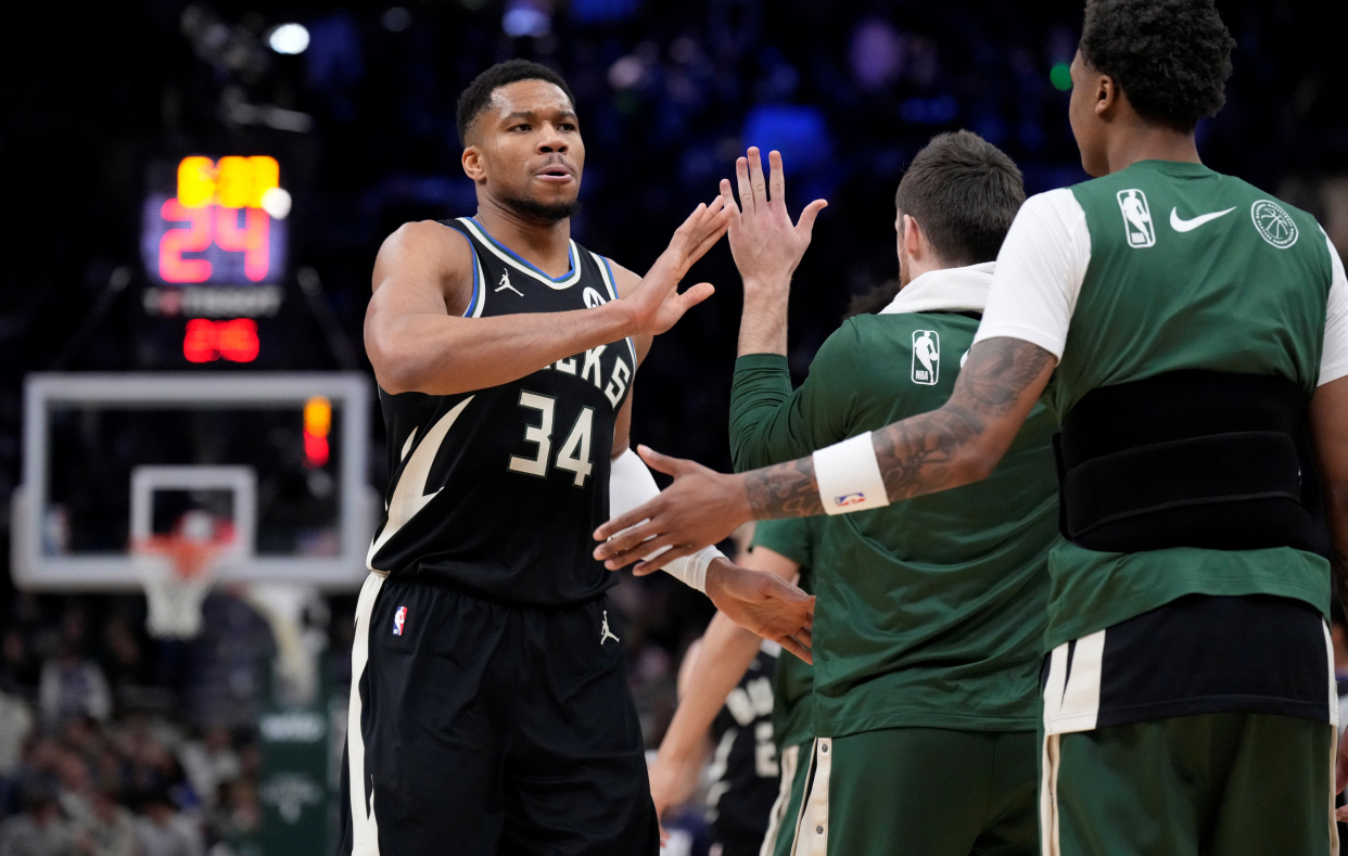 爱游戏官方登录入口-关于雄鹿击败篮网，字母哥独得分的信息