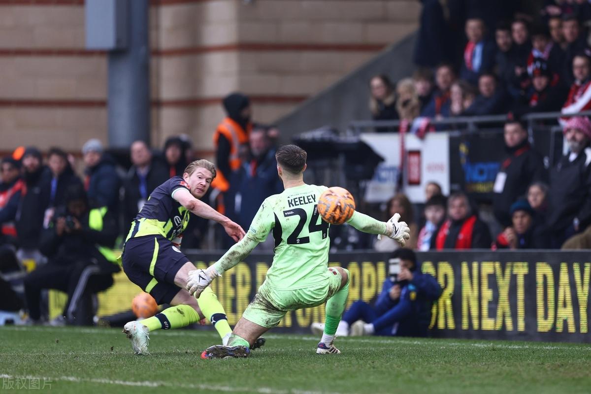 关于曼城中场远射得分，为球队带来胜利的信息