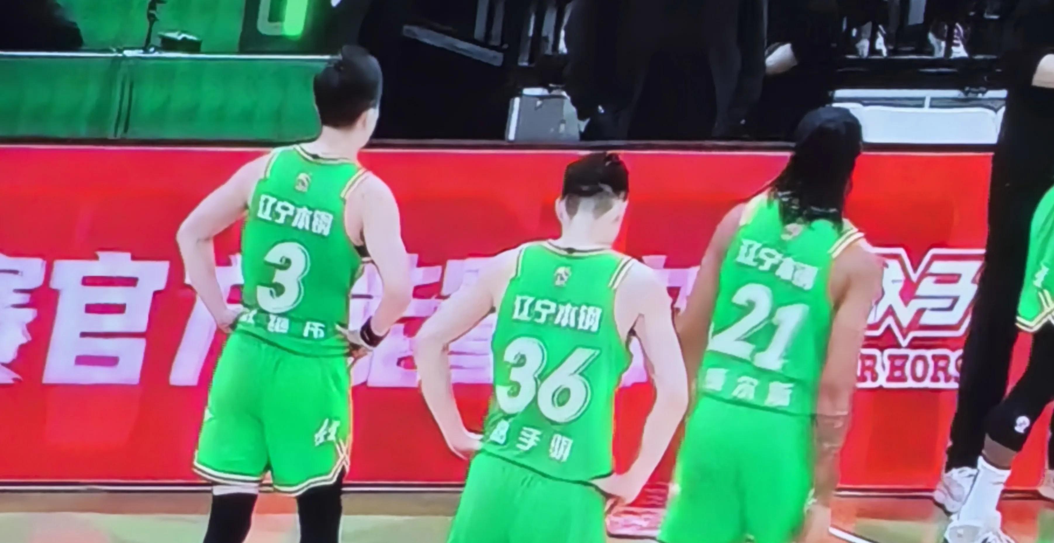 辽宁男篮稳扎稳打,取得关键胜利 辽宁男篮稳扎稳打,取得关键胜利