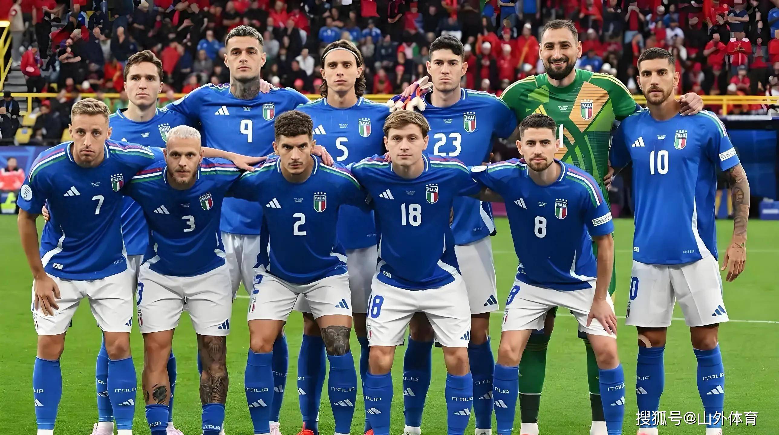 意大利国家队主帅调整阵容，迎战强大对手