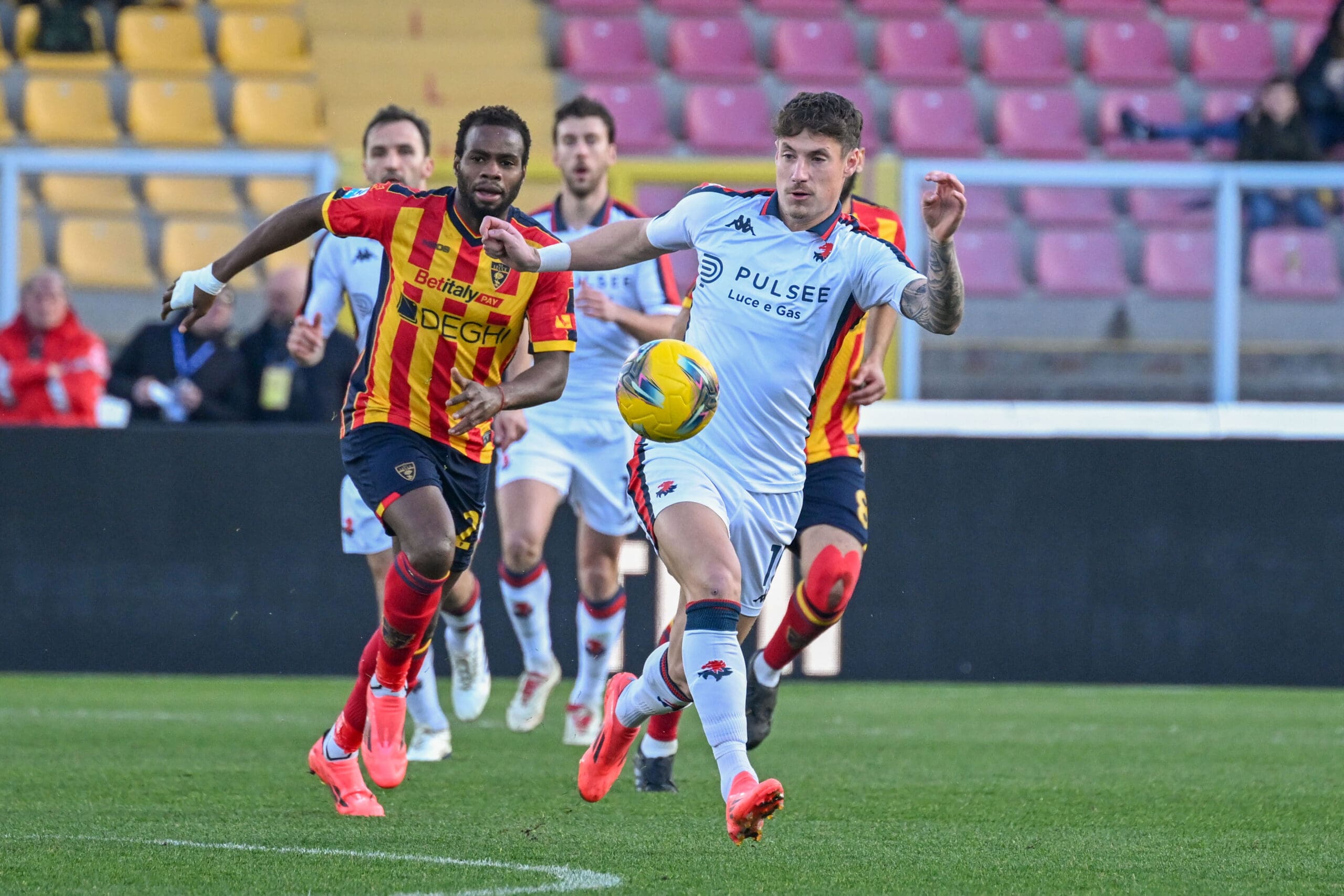 爱游戏在线-意甲赛场迎来新的一轮硬仗