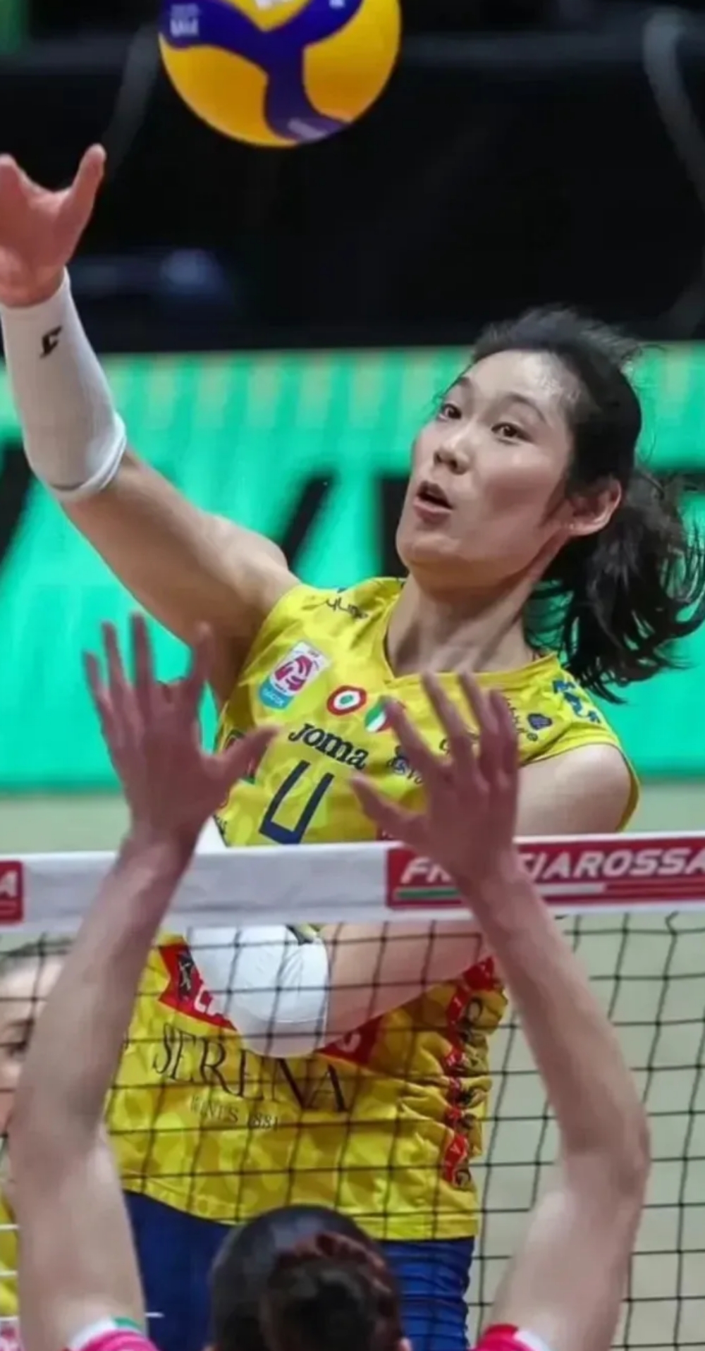 爱游戏app下载-委内瑞拉女子排球选手表现出色，晋级决赛