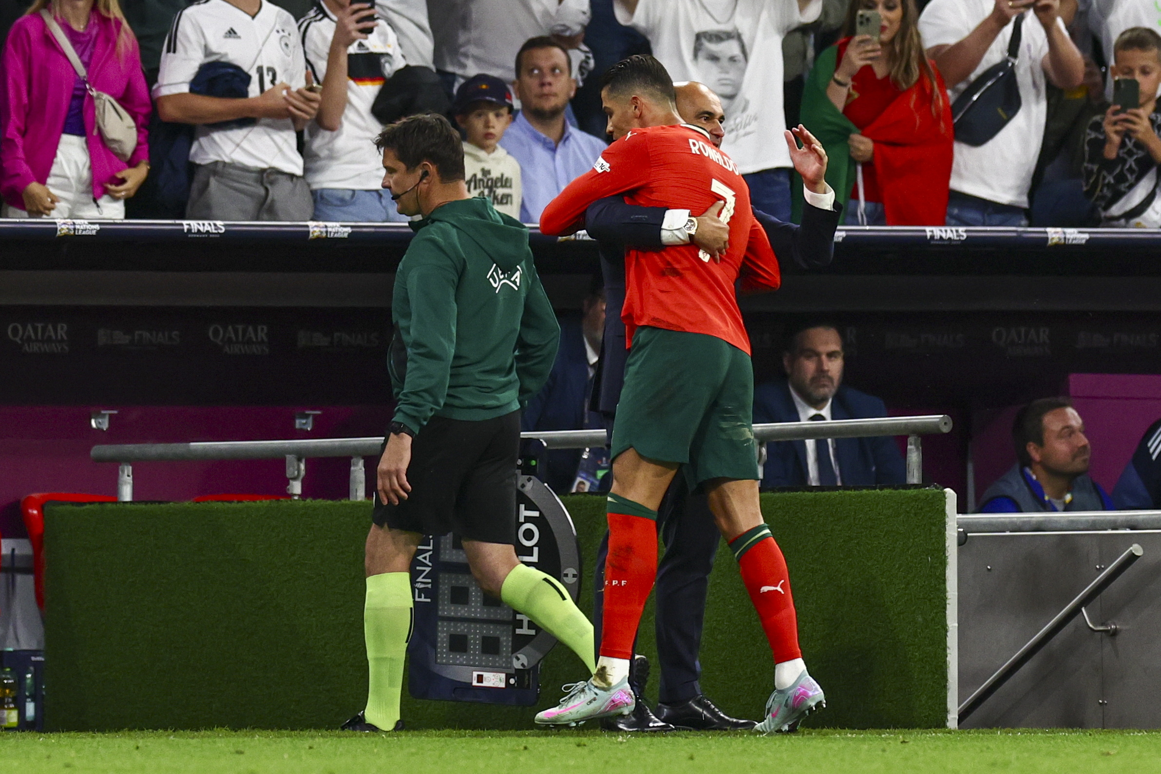 欧国联赛决赛紧张开局不利的球队如何翻盘的简单介绍 欧国联赛决赛紧张开局不利的球队如何翻盘的简单介绍