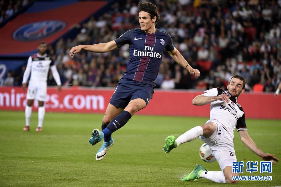 包含甘冈主场得胜，法甲保级前景雪亮可期的词条