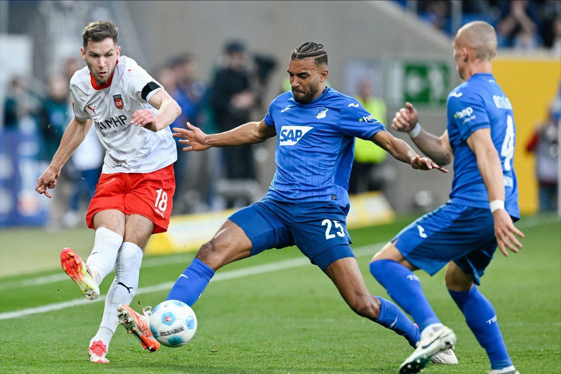 爱游戏网页版登录入口-关于沃尔夫斯堡主场-力克圣保利欲保领先优势的信息