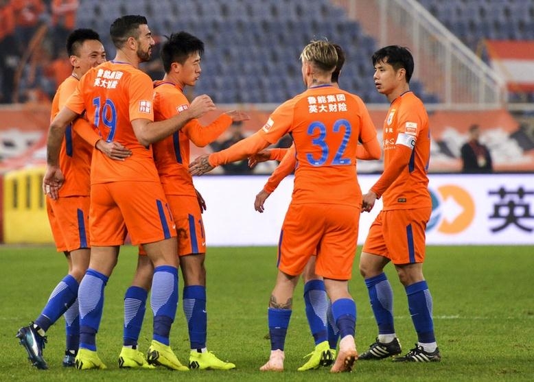 爱游戏体育平台-上港客场憾负泰达，积分跌至第四的简单介绍