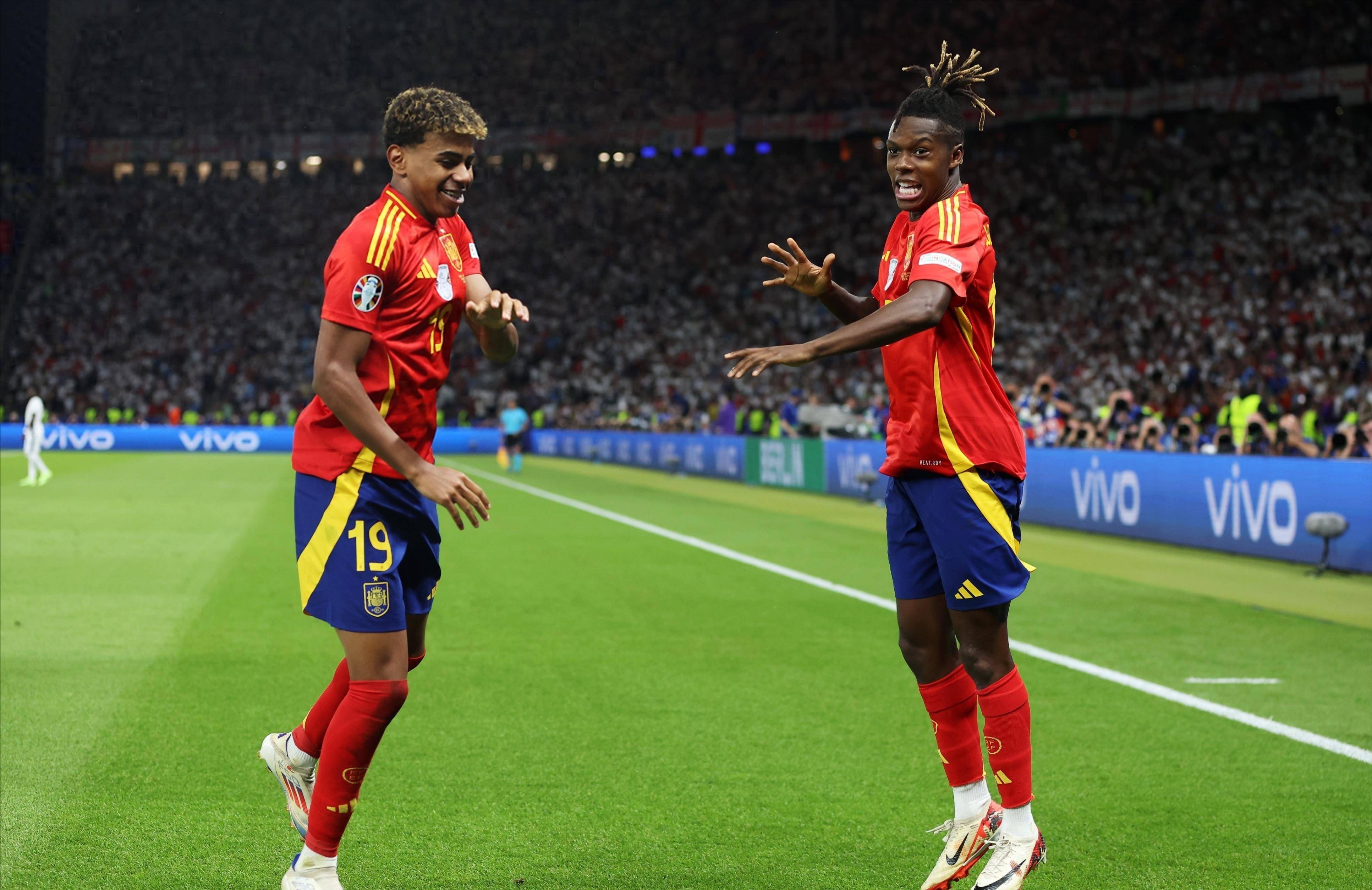 爱游戏官方入口-巴塞罗那击败拜仁，雄心蓄势